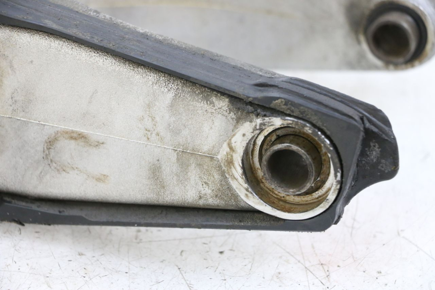 photo de BRAÇO OSCILANTE HONDA CRF R 250 (2020 - 2021) - Vista de perto