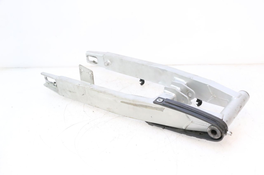 photo de BRAÇO OSCILANTE HM HONDA CRM DERAPAGE RR 50 (2006 - 2017) - Detalhes característicos