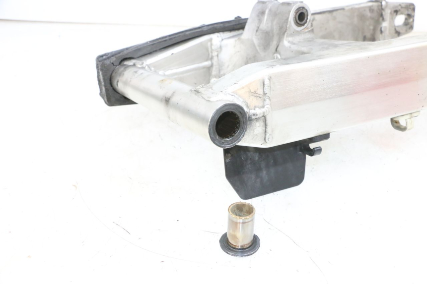 photo de BRAÇO OSCILANTE SUZUKI DL V STROM 1000 (2002 - 2007) - Detalhe da peça