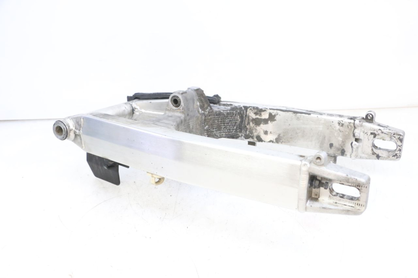 photo de BRAÇO OSCILANTE SUZUKI DL V STROM 1000 (2002 - 2007) - Detalhes característicos