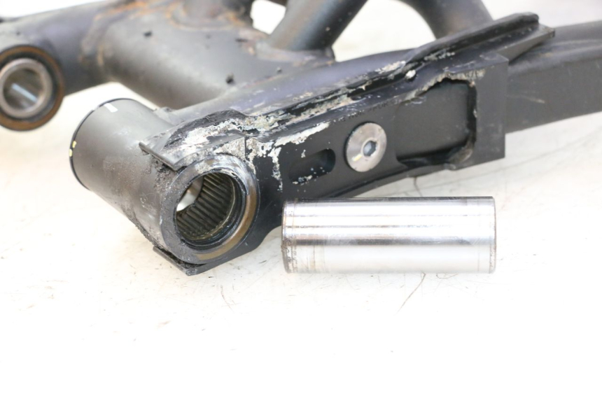 photo de BALANçA TRASEIRA KAWASAKI ER-6 ER6 F ABS 650 (2012 - 2016) - Outro ângulo de visão