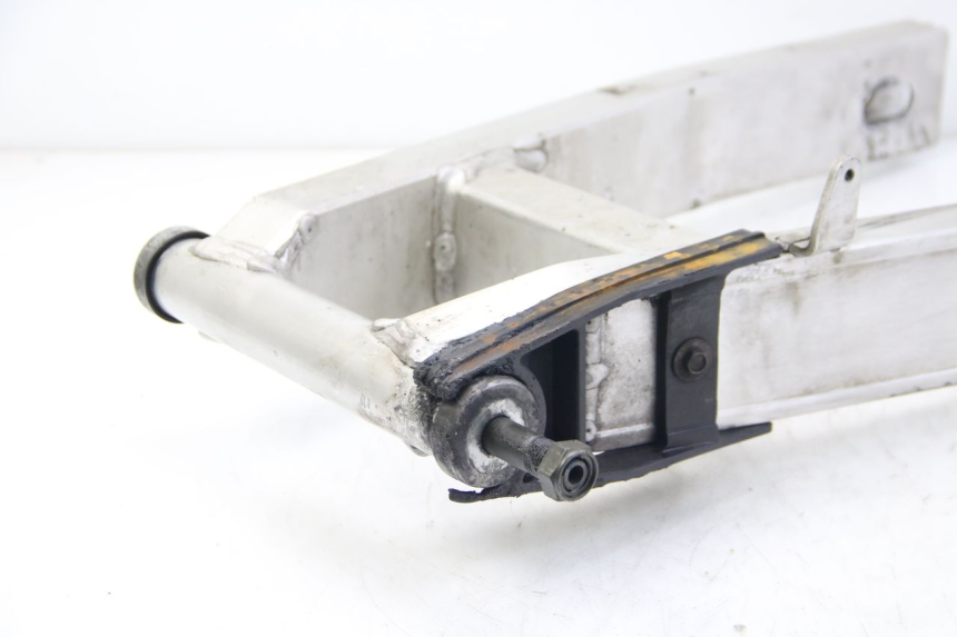 photo de BRAÇO OSCILANTE YAMAHA FZS FAZER 600 (2001 - 2003) - Vista geral