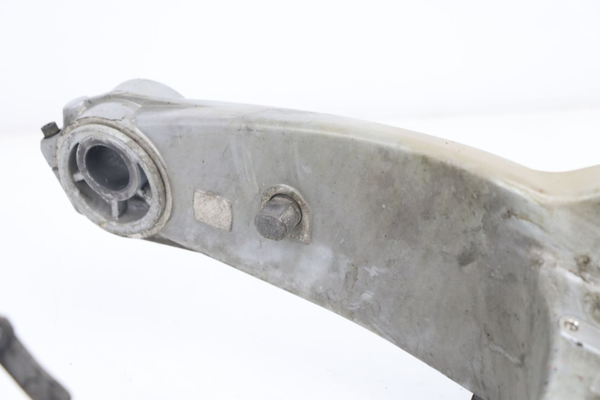 photo de BRAÇO OSCILANTE GILERA GP 800 (2007 - 2013) - Zoom do estado de desgaste