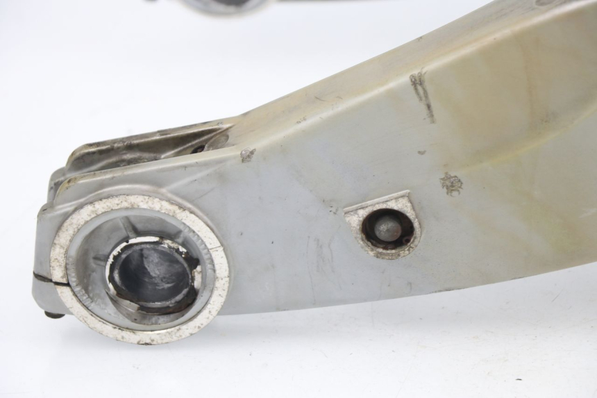 photo de BRAÇO OSCILANTE GILERA GP 800 (2007 - 2013) - Pontos de fixação