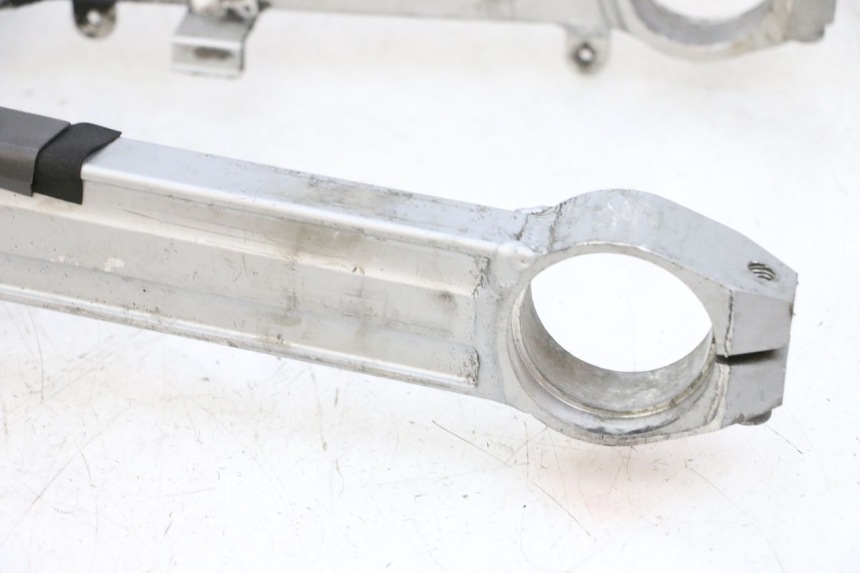 photo de BRAÇO OSCILANTE KAWASAKI GPZ RX 1000 (1986 - 1988) - Vista de perto