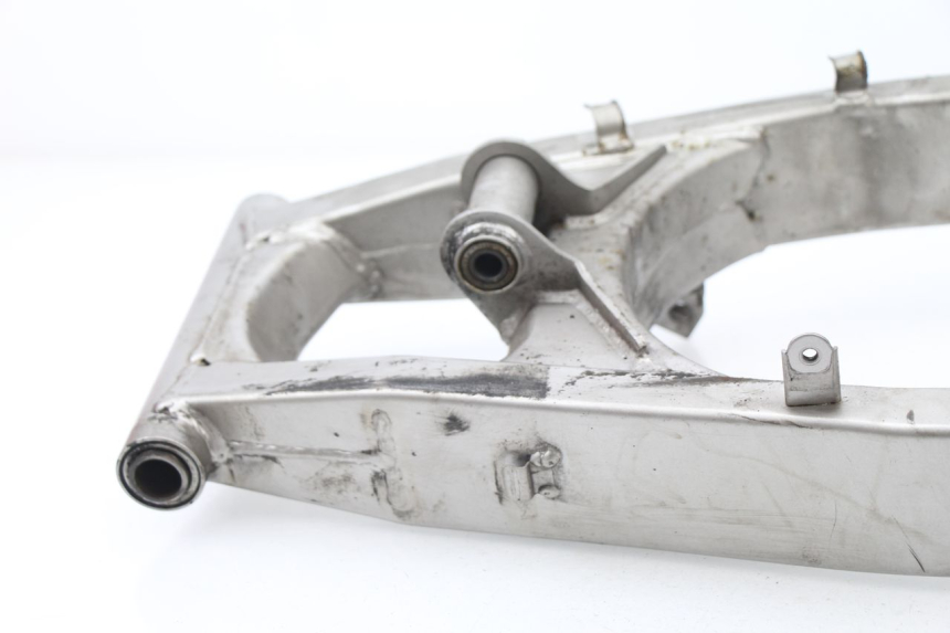 photo de BRAÇO OSCILANTE SUZUKI GSF N BANDIT 600 (2000 - 2004) - Pontos de fixação