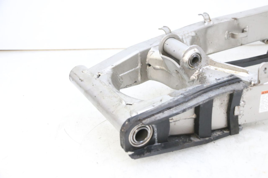 photo de Balança traseira SUZUKI GSF N BANDIT 600 (1996 - 1999) - Ampliação dos componentes