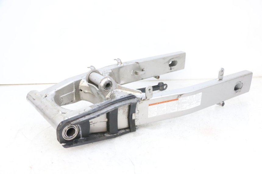 photo de Balança traseira SUZUKI GSF N BANDIT 600 (1996 - 1999) - Vista de perto