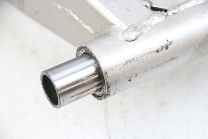 photo de Balança traseira SUZUKI GSF N BANDIT 600 (1996 - 1999) - Pontos de fixação