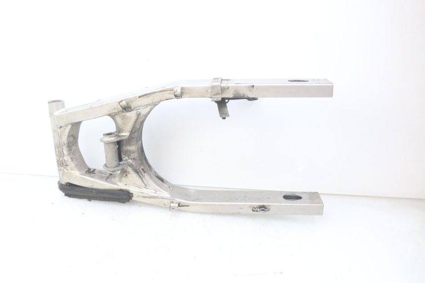 photo de Balança traseira SUZUKI GSF S BANDIT 600 (2000 - 2004) - Zoom do estado de desgaste