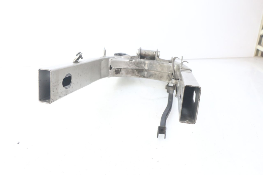 photo de Balança traseira SUZUKI GSF S BANDIT 600 (2000 - 2004) - Ampliação técnica