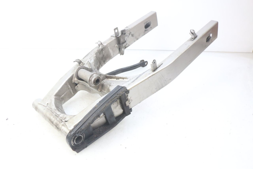 photo de Balança traseira SUZUKI GSF S BANDIT 600 (2000 - 2004) - Vista geral