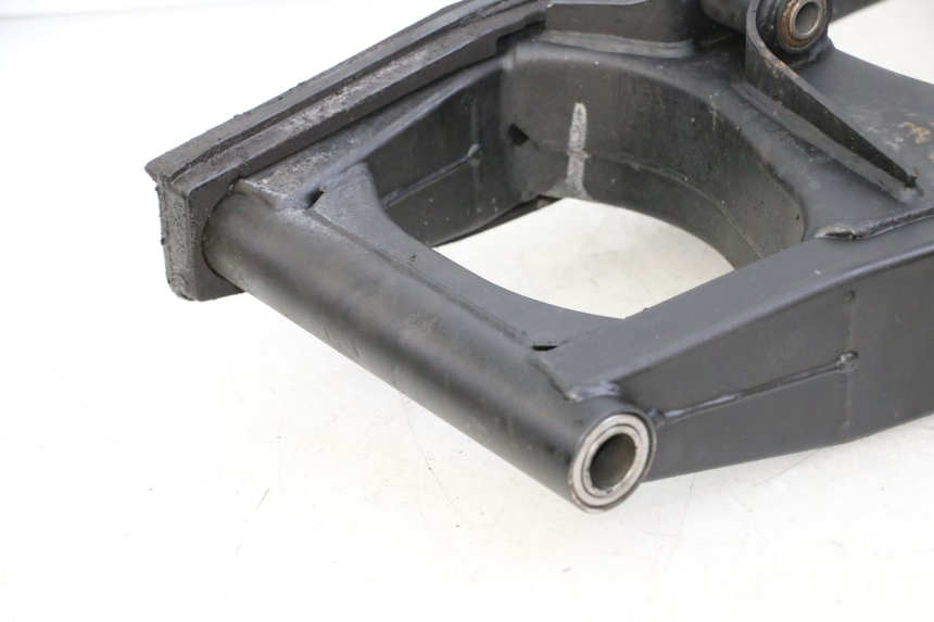photo de BRAÇO OSCILANTE SUZUKI GSR 750 (2011 - 2017) - Inspeção visual