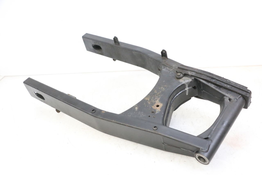 photo de BRAÇO OSCILANTE SUZUKI GSR 750 (2011 - 2017) - Marcações e referências