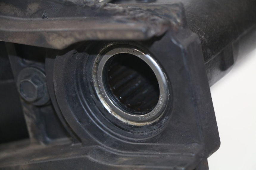 photo de Balança traseira SUZUKI GSX-R GSXR K16 1000 (2012 - 2016) - Zoom do estado de desgaste