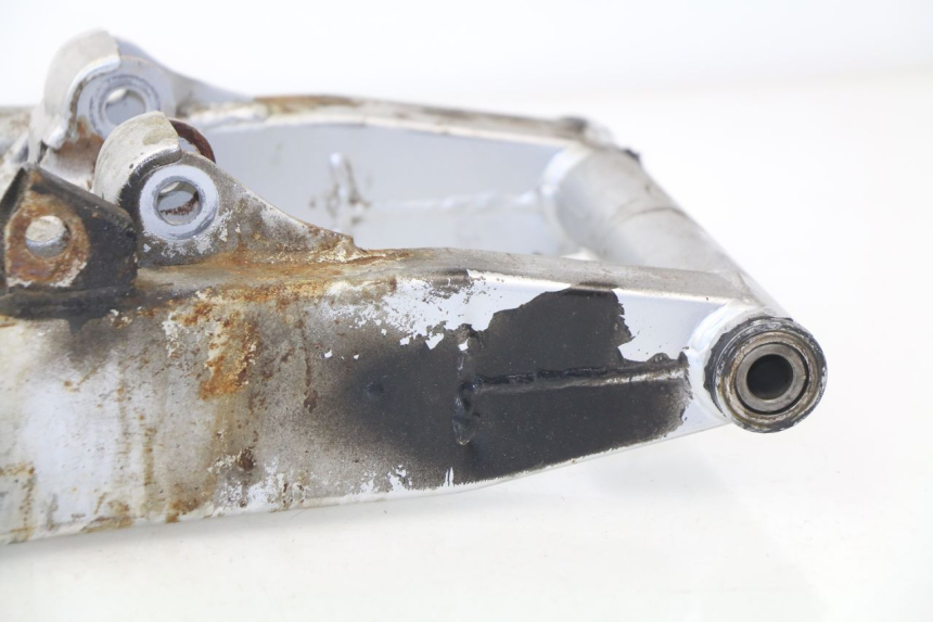 photo de BRAÇO OSCILANTE SUZUKI GSXF GSX F 600 (1988 - 1997) - Marcações e referências