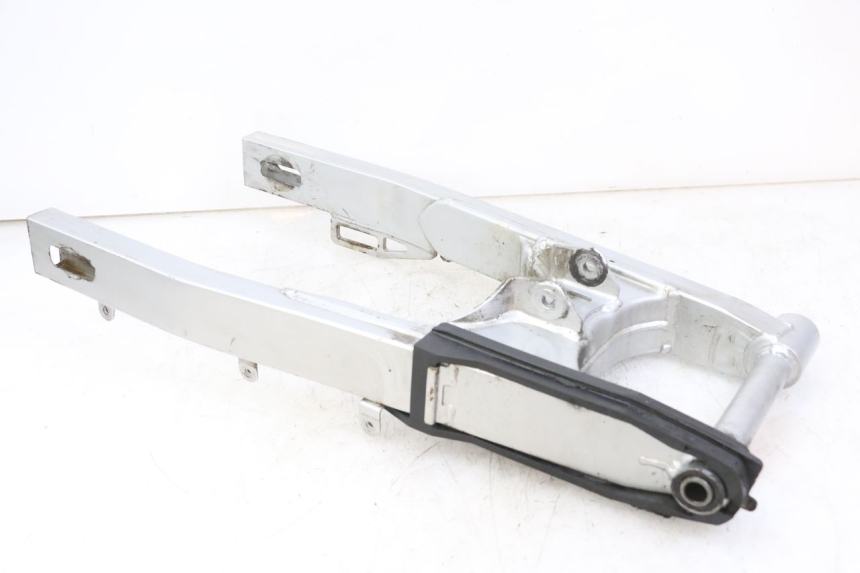 photo de Balança traseira HONDA CBR F 1000 (1993 - 1996) - Zoom do estado de desgaste