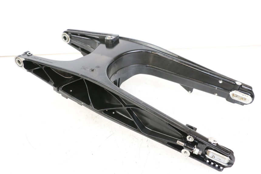 photo de Balança traseira HUSQVARNA SVARTPILEN 401 (2018 - 2023) - Vista geral