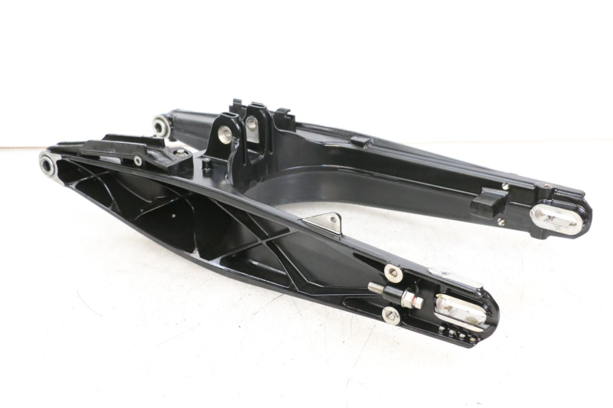photo de Balança traseira HUSQVARNA SVARTPILEN 401 (2018 - 2023) - Estado da superfície