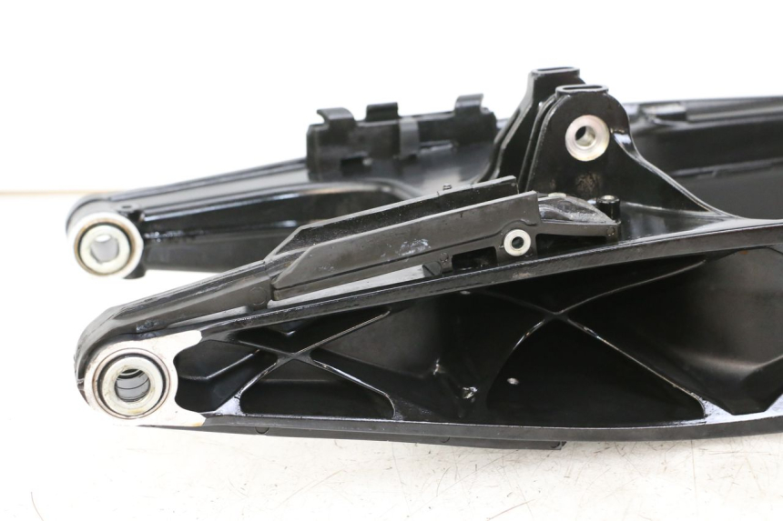 photo de Balança traseira HUSQVARNA SVARTPILEN 401 (2018 - 2023) - Peça verificada
