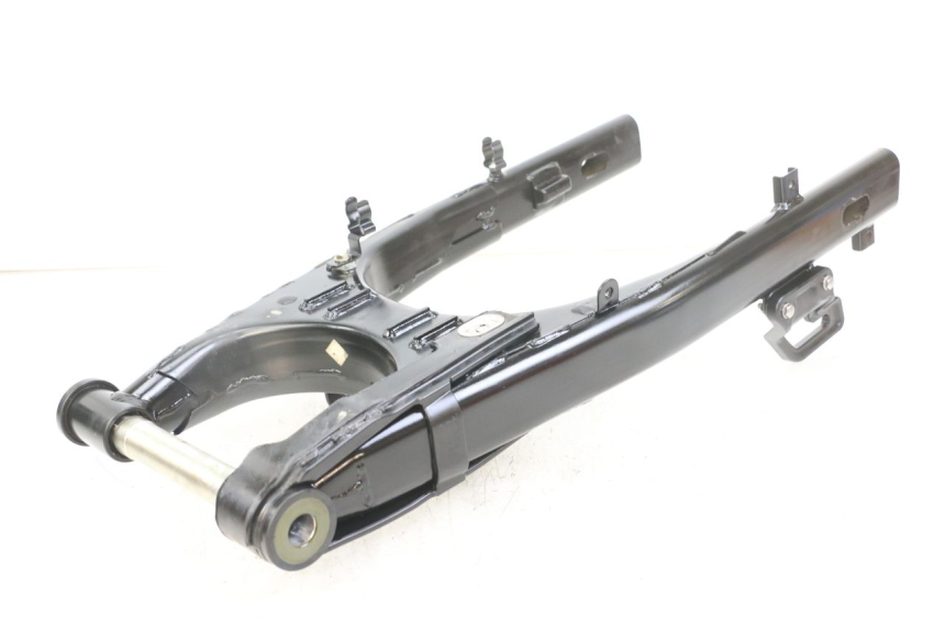 photo de Balança traseira ROYAL ENFIELD HYMALAYAN 410 (2016 - 2023) - Pontos de fixação