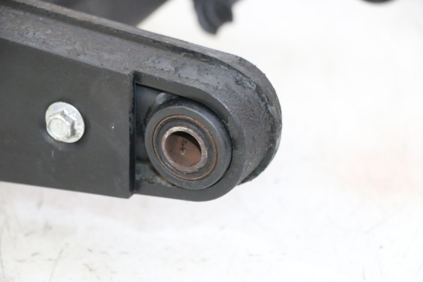 photo de BRAÇO OSCILANTE KEEWAY K-LIGHT KLIGHT 125 (2018 - 2025) - Detalhes característicos