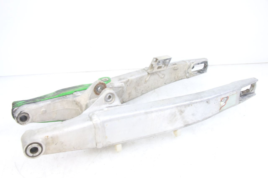 photo de BRAÇO OSCILANTE KAWASAKI KXF KX-F 250 (2012 - 2014) - Pontos de fixação