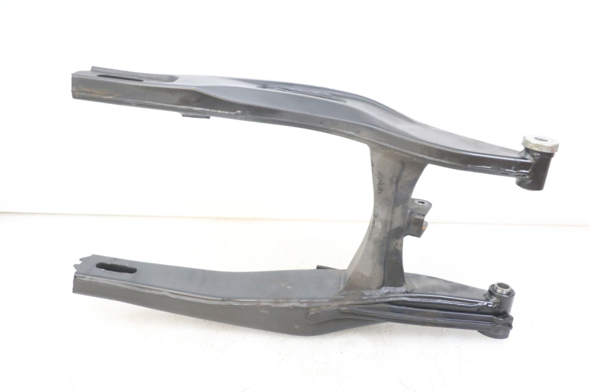 photo de Balança traseira YAMAHA MT-07 MT07 ABS 700 (2014 - 2017) - Outro ângulo de visão