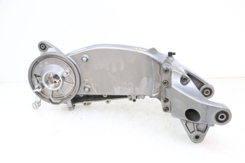 photo de BRAÇO OSCILANTE YAMAHA NEO'S CORE 1 (2022 - 2026) - Pontos de fixação