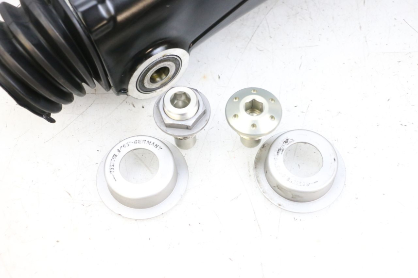 photo de BRAÇO OSCILANTE BMW R GS 1250 (2021 - 2024) - Detalhes característicos