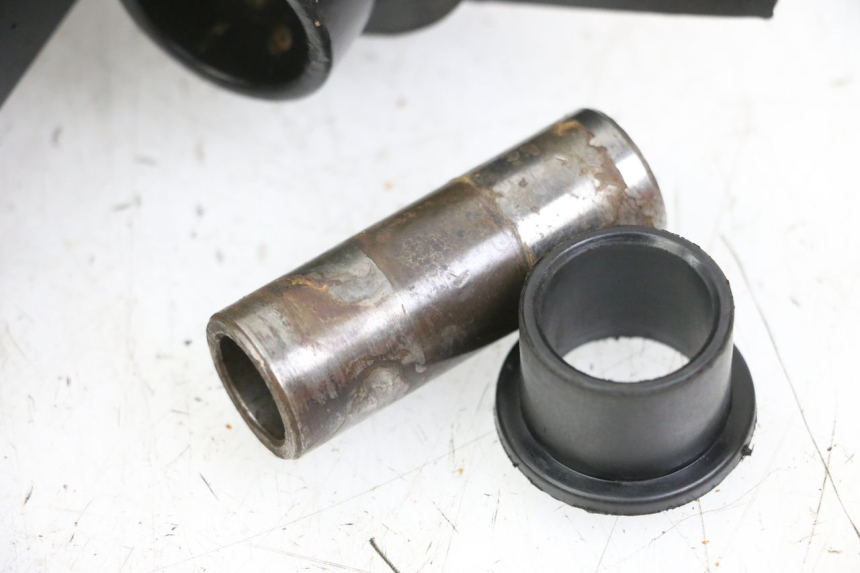 photo de BRAÇO OSCILANTE REGAL RAPTOR RAXTER 2 125 (2007 - 2015) - Pontos de fixação