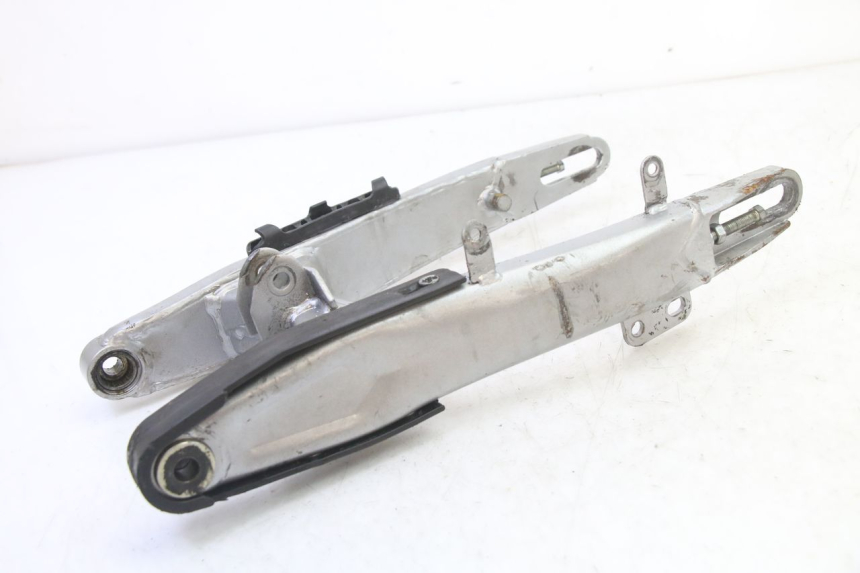 photo de Balança traseira APOLLO RFZ 125 - Detalhe da peça
