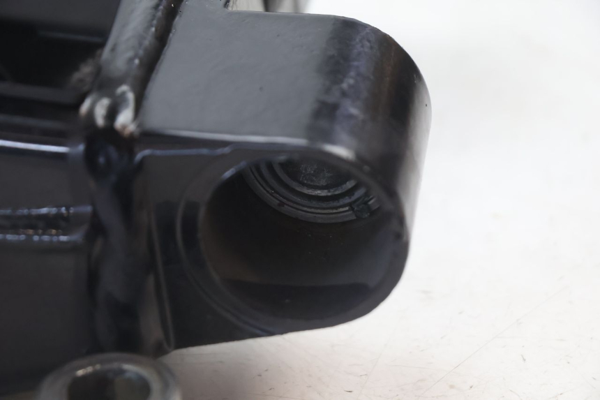 photo de BRAÇO OSCILANTE HARLEY DAVIDSON ROAD GLIDE FLTRXSE 1920 (2018 - 2022) - Pontos de fixação