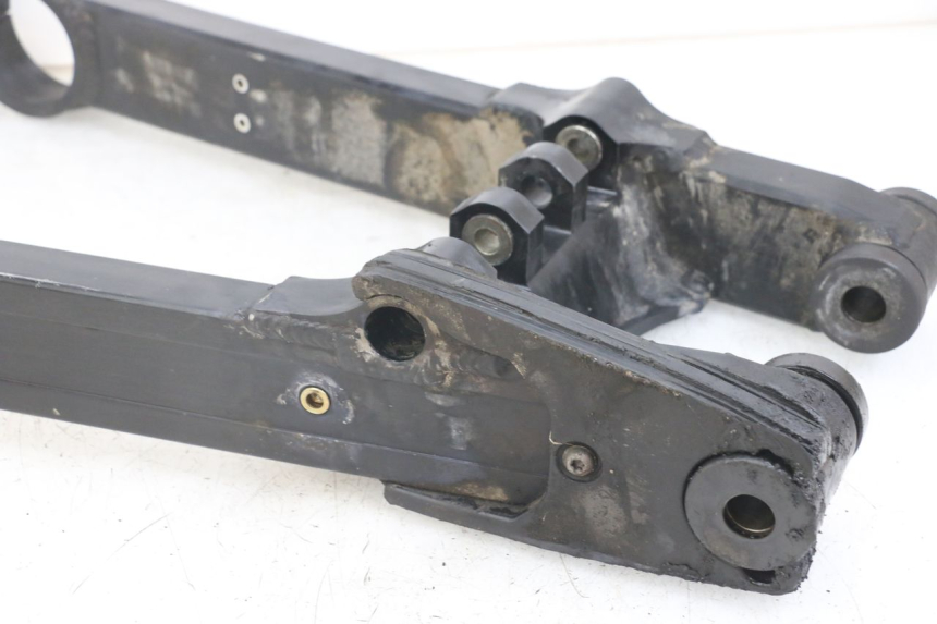 photo de BRAÇO OSCILANTE TRIUMPH SPEED TRIPLE T301 900 (1994 - 1996) - Vista de perto