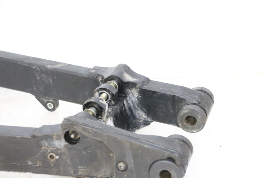 photo de BRAÇO OSCILANTE TRIUMPH SPRINT 900 (1995 - 1998) - Vista de perto