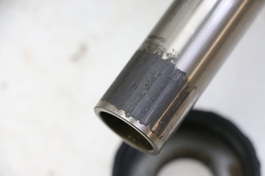 photo de BRAÇO OSCILANTE TRIUMPH SPRINT 900 (1995 - 1998) - Outro ângulo de visão