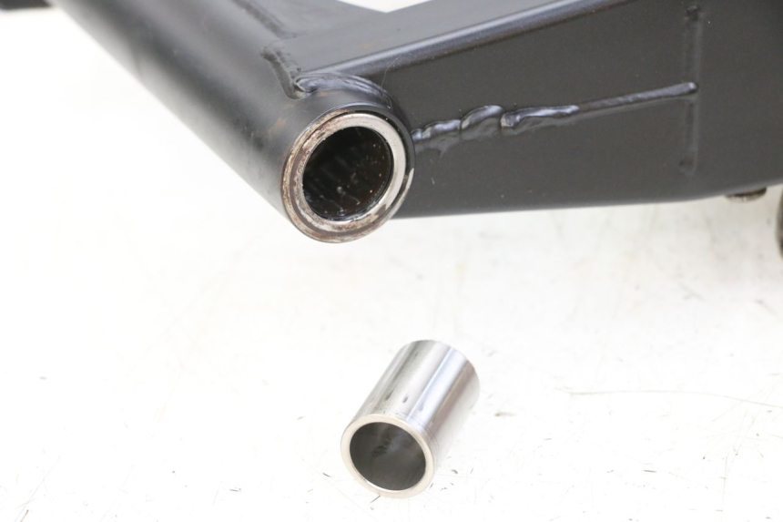 photo de BRAÇO OSCILANTE SUZUKI GSR 750 (2011 - 2017) - Detalhe da peça