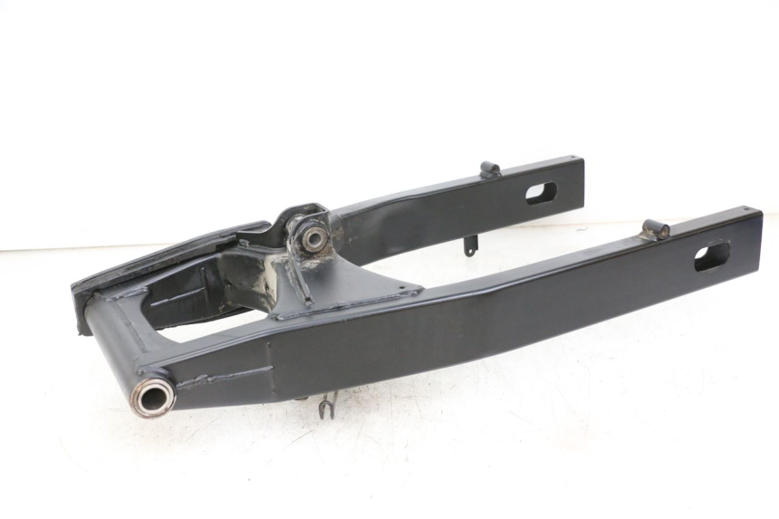 photo de BRAÇO OSCILANTE SUZUKI GSR 750 (2011 - 2017) - Estado da superfície