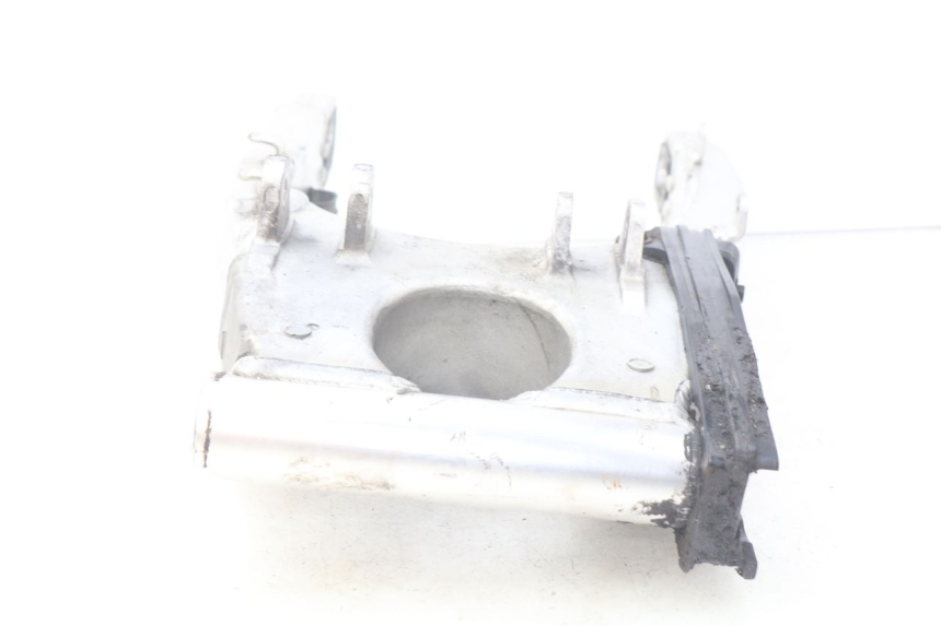photo de BRAÇO OSCILANTE SUZUKI TLS TL S 1000 (1997 - 2001) - Pontos de fixação