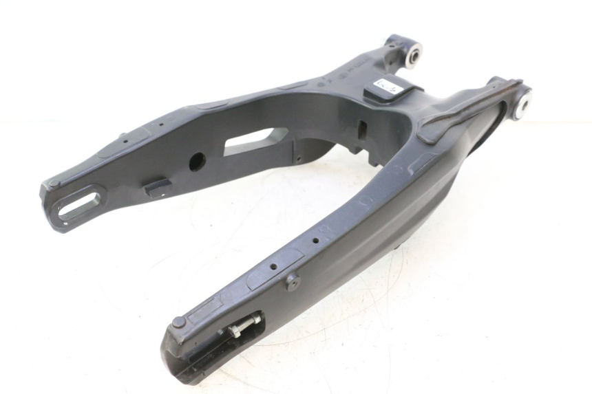 photo de Balança traseira YAMAHA TRACER 7 700 (2020 - 2024) - Detalhe da peça