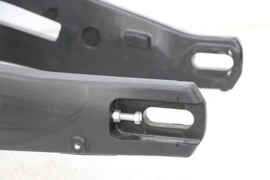 photo de Balança traseira YAMAHA TRACER 7 700 (2020 - 2024) - Estrutura - ampliação