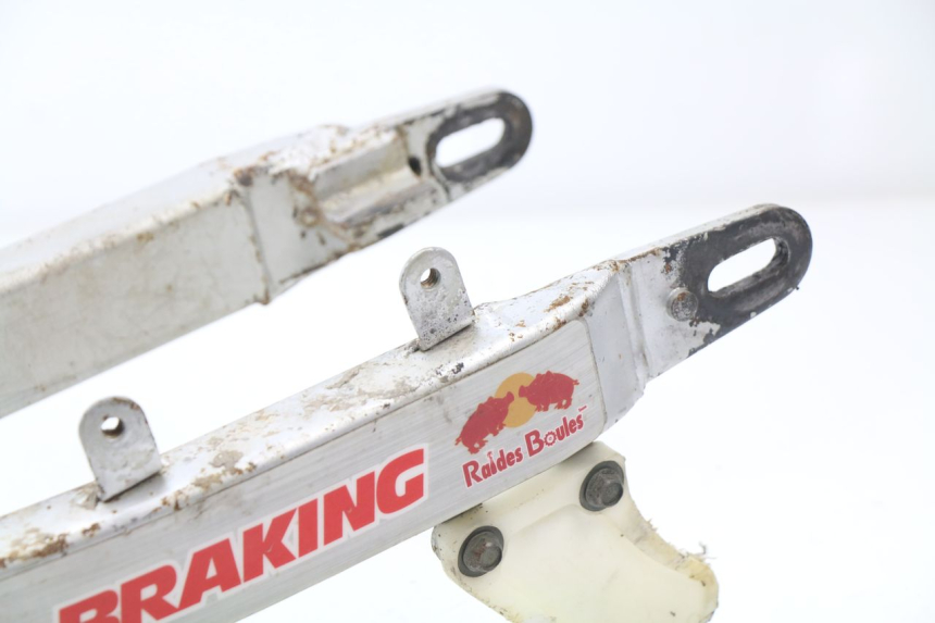 photo de Balança traseira YAMAHA TTR 125 (2000 - 2020) - Pontos de fixação