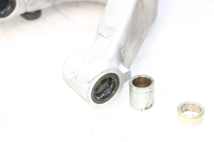 photo de BRAÇO OSCILANTE HONDA VFR FI RC46 800 (1998 - 2001) - Zoom do estado de desgaste