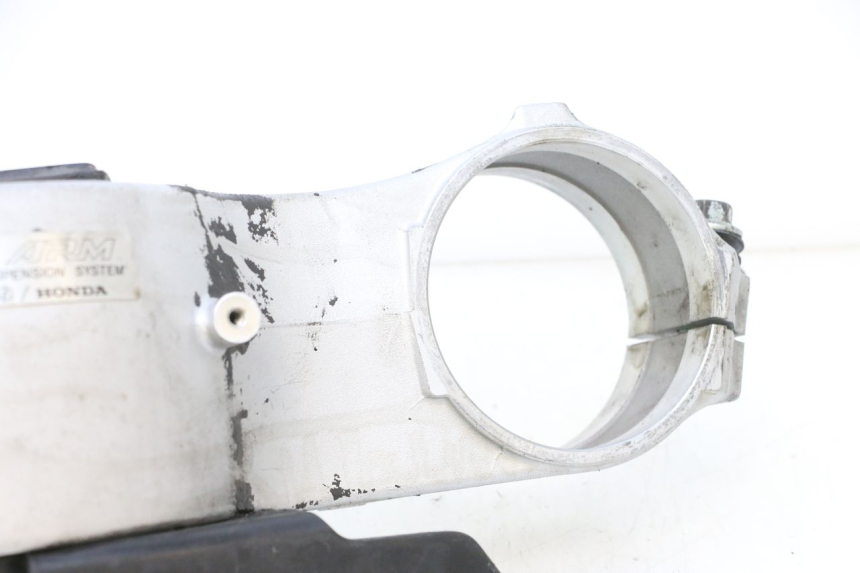 photo de BRAÇO OSCILANTE HONDA VFR FI RC46 800 (1998 - 2001) - Zoom do estado de desgaste