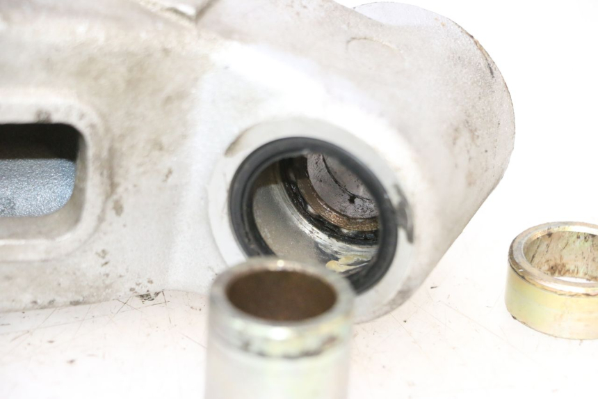 photo de BRAÇO OSCILANTE HONDA VFR FI RC46 800 (1998 - 2001) - Pontos de fixação