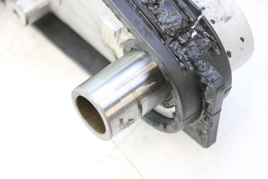 photo de BRAÇO OSCILANTE HONDA VFR FI RC46 800 (1998 - 2001) - Peça verificada
