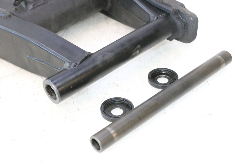 photo de BRAÇO OSCILANTE DAELIM VJ ROADWIN 125 (2004 - 2007) - Pontos de fixação