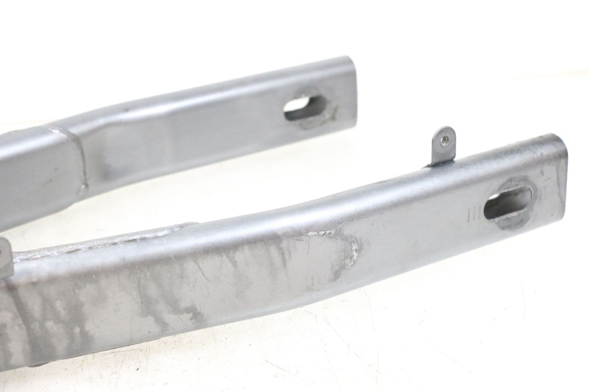 photo de Balança traseira YAMAHA XJS DIVERSION 600 (1997 - 1999) - Vista de perto
