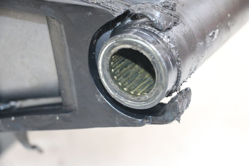 photo de Balança traseira YAMAHA XJS DIVERSION 600 (1997 - 1999) - Outro ângulo de visão
