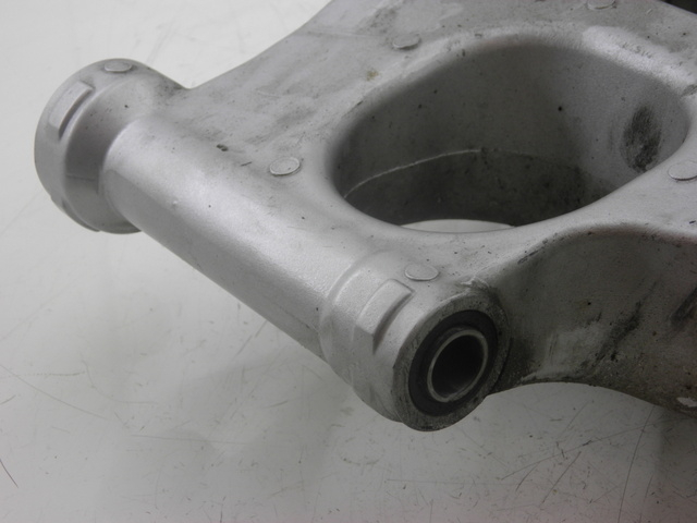 photo de BRAÇO OSCILANTE YAMAHA FJR 1300 (2004 - 2005) - Ampliação técnica